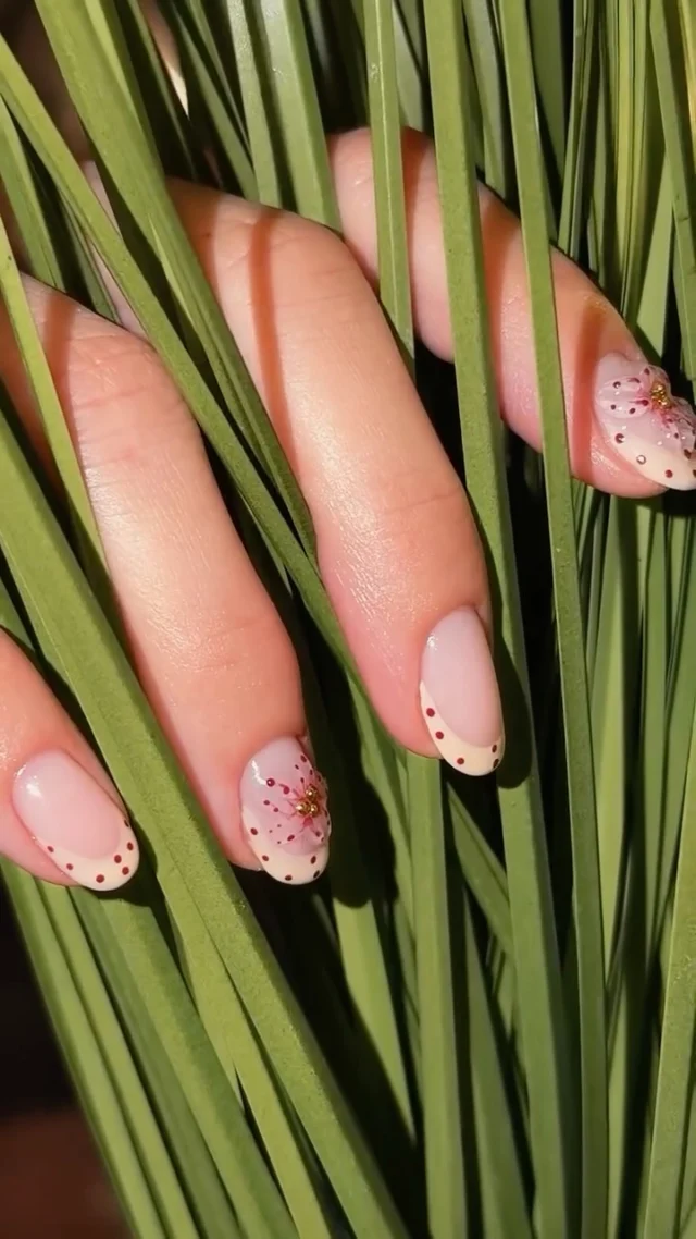  @shine_nus #nyc #nailart #explore #findnailtechs #nailsofnyc